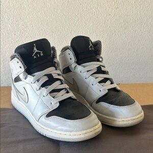 Jordan Kids Sneakers Black and White